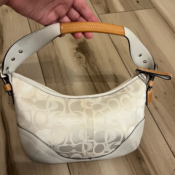Rare Vintage Coach Soho Optic White Shoulder Bag (A05Q-1850) - Picture 11 of 11